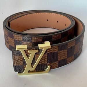 NWOB LEATHER BELT